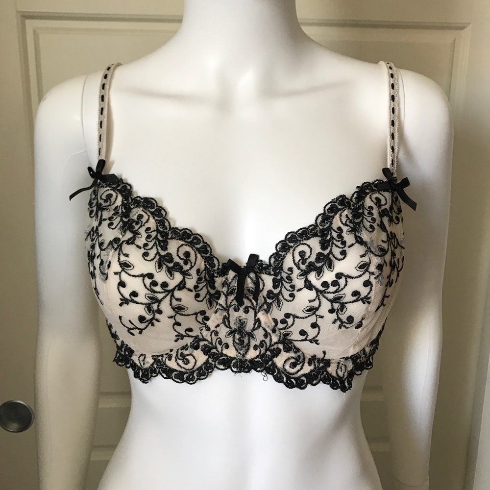 Felina Lace bra in cream and black size 36C